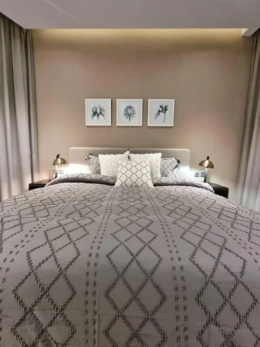 Amazing Business Bay Apartment B27 Dubai 0*,
