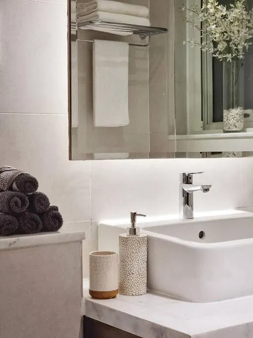 Amazing Business Bay Apartment B27 Dubai