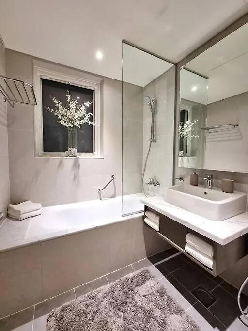 Amazing Business Bay Apartment B27 Dubai